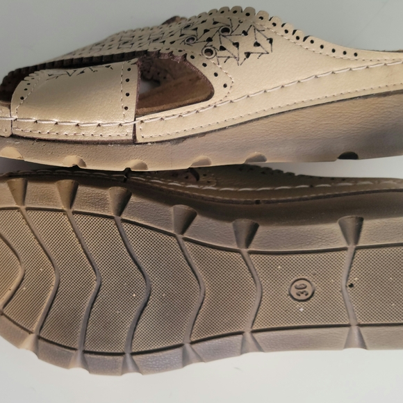 Chic Tan Slip-On Sandals - Picture 2 of 4